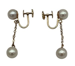 lot 25 image: Vintage 14K Pearl Drop Screw Back Earrings (1.25 long) (2.9 grams total weight)