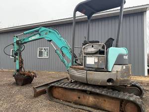 lot 6 image: KOBELCO 35SR COMPACT EXCAVATOR