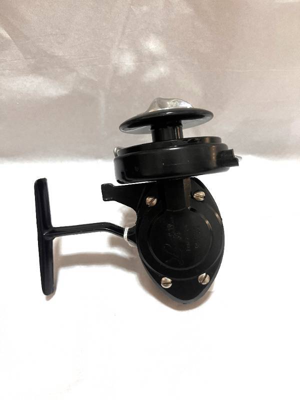 lot 49 image: Longfellow Spinning Reel
