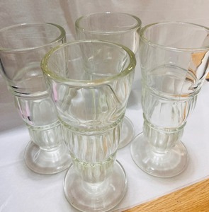 lot 62 image: Set of 4 Vintage 8 Malt Glasses