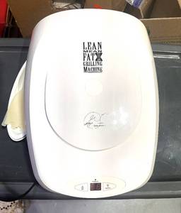 lot 74 image: George Foreman Grill