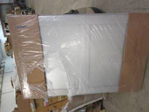 lot 131 image: 5 foot kitchen table and legs looks...