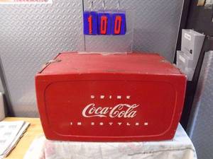 Coca Cola vintage cooler from approx 19040's or 50's? As shown.