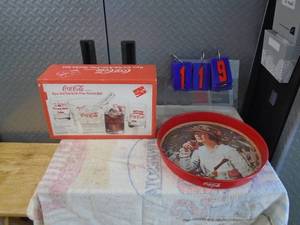 lot 119 image: Coca Cola tumbler set & serving tray. As shown.