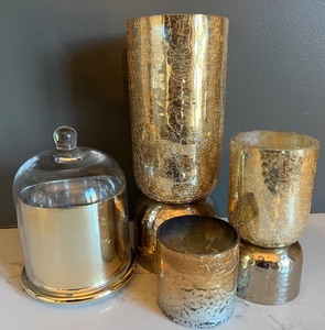 lot 45 image: Set of 4 Gold Glass Candle Holders and Cloche