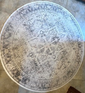 lot 56 image: Ruggable Washable Round Area Rug with Intricate Design