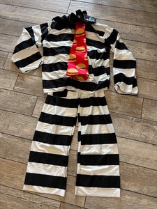 lot 210 image: Vintage McDonalds Hamburglar HalloweenCostume - One Size