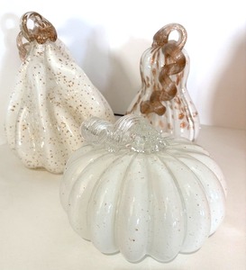 lot 222 image: Set of 3 Handcrafted Glass Pumpkins with Gold Accents