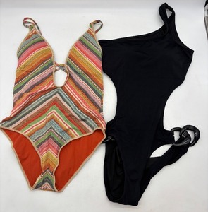 lot 356 image: Set of 2 Womens One-Piece Swimsuits - Multicolored and Black