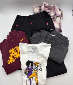 lot 361 image: Assorted Clothing Bundle with Nike, Champion, and Giii for Her