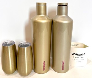 lot 92 image: Set of 2 Corkcicle Gold Insulated Canteens and 2 Gold Stemless Cups