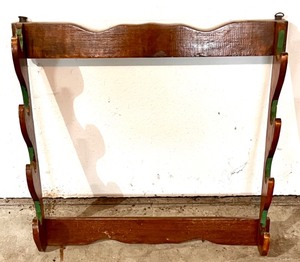 lot 444 image: Vintage Wooden Wall-Mounted Gun Rack