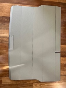 lot 448 image: 2020 Range Rover Cargo Cover in Tan