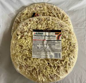 lot 226 image: 2x 34.41oz 7-Eleven Chicken Bacon Ranch Frozen Pizza
