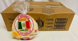 lot 67 image: 12x 20ct La Bandertia Flour Tortillas