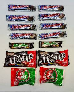 lot 107 image: SSS. 14x Variety of Candy Bars