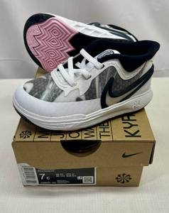 lot 132 image: MM. Size 7C Nike Kyrie 8 (TD) WhiteWhite-Black