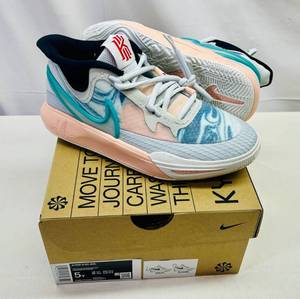 lot 164 image: MM. Size 5Y Nike Kyrie 8 Go (GS) PhotonDustPhoton Dust
