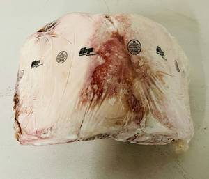 lot 4 image: F. 20.0lbs Bone-in Pork Shoulder Butts-IBP Supreme Trim All Natural