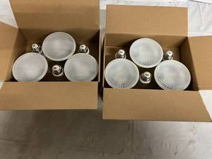 lot 16 image: 2 Lit-Path Outdoor Path Lights