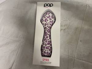 lot 102 image: Pop Sonic Spade Facial CleanserInfuserMassager