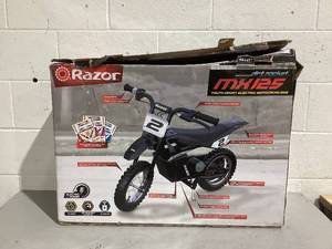 lot 509 image: Razor Dirt Rocket MX125 Electric-Powered Dirt Bike - Black