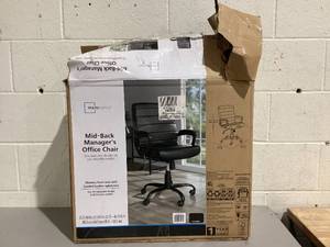 lot 519 image: Mainstays Bonded Leather Mid-Back Managers Office Chair, Black