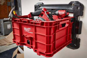 lot 226 image: Milwaukee PACKOUT Crate 48-22-8440