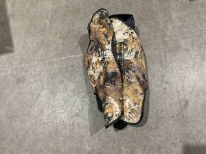 lot 295 image: Momarsh Adjustable Dog Vest  Universal Neoprene Sporting Dog Vest for Waterfowl Hunting, & Water Training