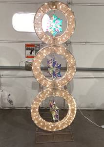 lot 540 image: 6 Pre-Lit Stacked Ornament Dcor, Gold Christmas Decoration