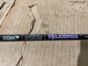 lot 14 image: St. Croix JOC68MXF Mojo Bass Trigon Casting Rod 68 Medium