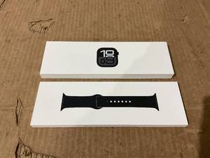 lot 34 image: Apple Watch Series 10 GPS 42mm Jet Black Aluminum Case