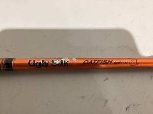 lot 576 image: Ugly Stik 10 Catfish Special Casting Rod USCACATSPEC102MH Medium Heavy