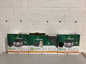 lot 595 image: LOT OF 3 Fur Haven Pet Playpen & Pet Tote