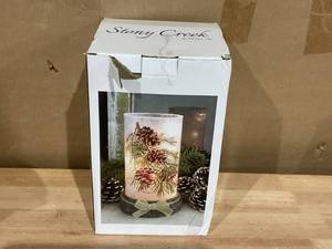 lot 418 image: Stony Creek Lighted Glass Vase with Pinecones