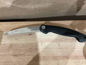 lot 419 image: LOT OF 2  Tree Tough Hand Saw