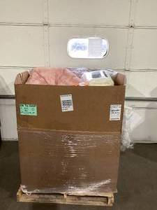 lot 913 image: Wholesale Pallet of Miscellaneous Items