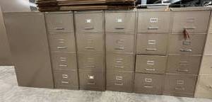 lot 6 image: 6x File Cabinets