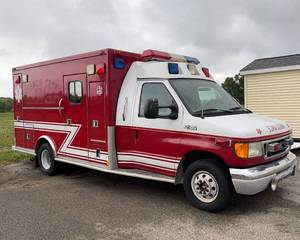 2003 Ford E450 Ambulance