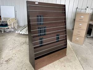 lot 322 image: 2x Magazine Racks
