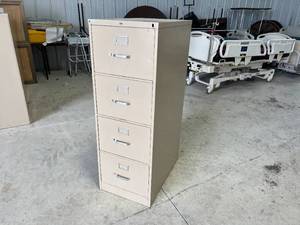 lot 317 image: File Cabinet