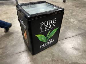 lot 154 image: Pure Leaf Tea Cooler