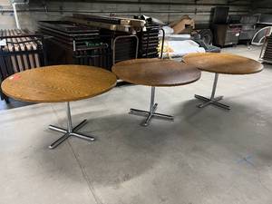 lot 385 image: 3 Round Tables