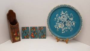 lot 11 image: Hand-Painted Norwegian Rosemaling Dcor  Tray, Light Switch Covers & Hanging Box