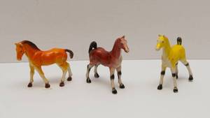 lot 21 image: 1975 Imperial Toy Rubber Horse Set of Three