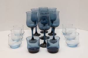 lot 33 image: Set of Blue Wine and Cocktail Glasses