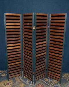 lot 61 image: Wooden Room Divider