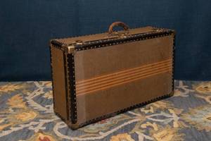 lot 161 image: Vintage Trunk