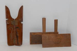 lot 196 image: Antique Boot Jack Kit and Vintage Wool Carders