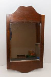 lot 213 image: Vintage Wooden Wall Mirror